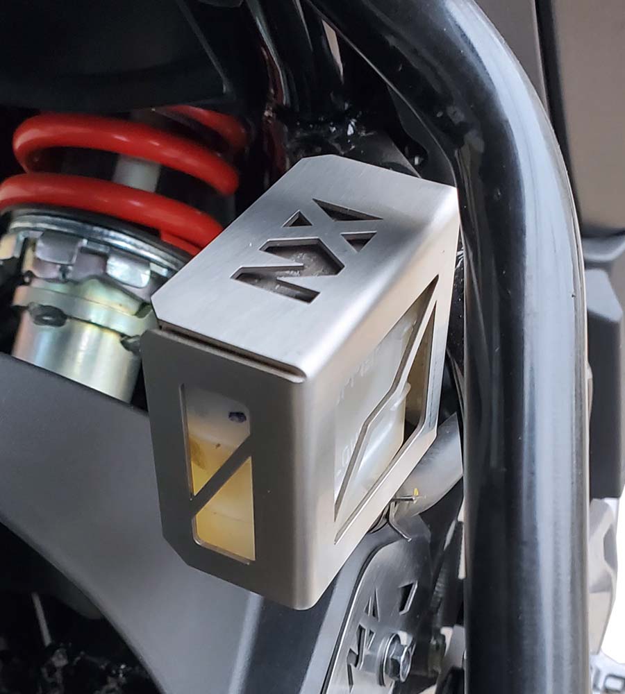 PROTECTOR DE BOMA DE FRENO POSTERIOR HONDA NX190 2